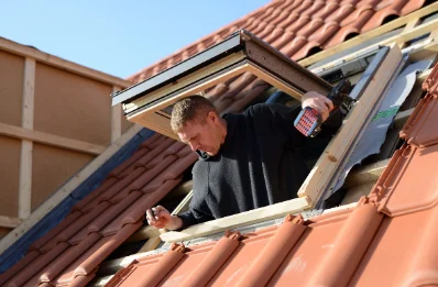 Pose de fenêtres de toit Velux à Damiatte